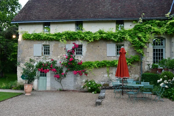 Sasnieres; Frankrike - juni 30 2019: du Plessis Sasnieres trädgård — Stockfoto