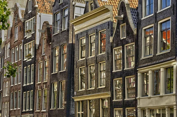 Amsterdã, Holanda - novembro 16 2018: cidade pitoresca em w — Fotografia de Stock