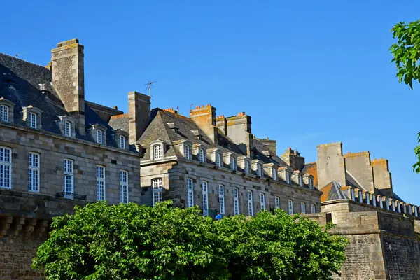 Saint-Malo; Frankrijk-juli 28 2019: pittoreske stad in de zomer — Stockfoto