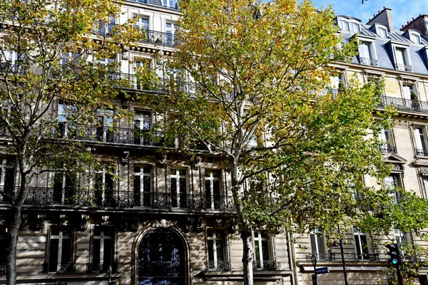 Paris; frankreich - 22. novembre 2019: boulevard saint germain — Stockfoto