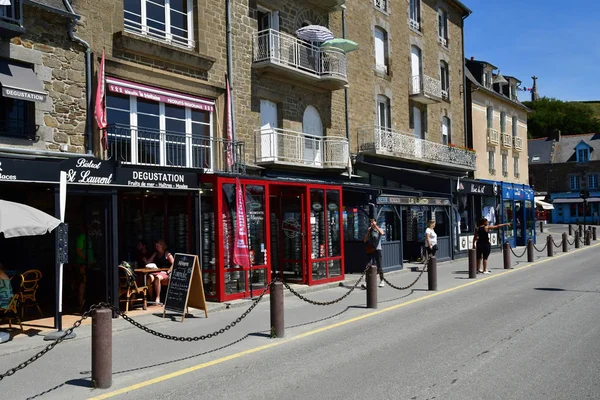 Cancale ; France - 28 juillet 2019 : ville pittoresque en été — Photo