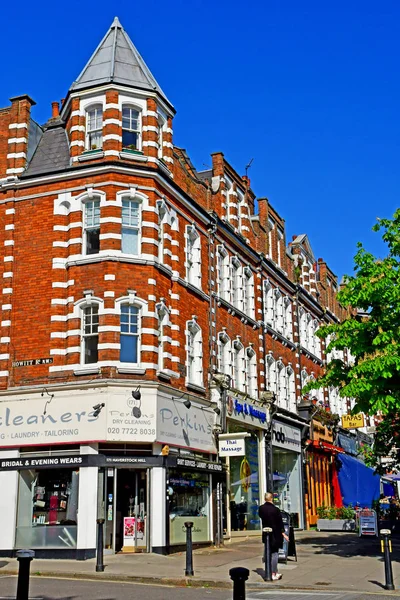 Hampstead; England - May 5 2019: Belsize Park station district — стоковое фото