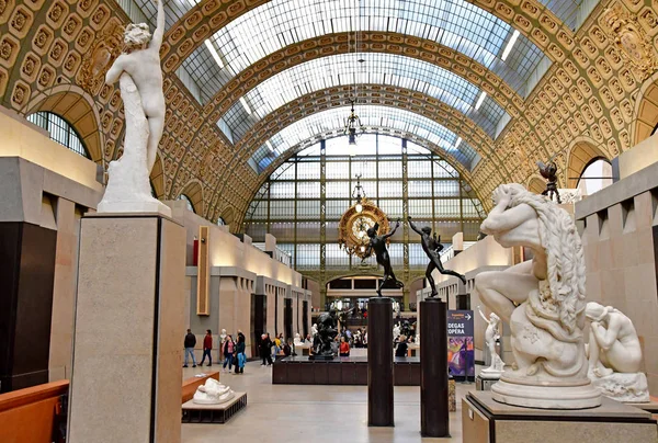 Paris; Frankreich - 22. November 2019: das Orsay-Museum — Stockfoto