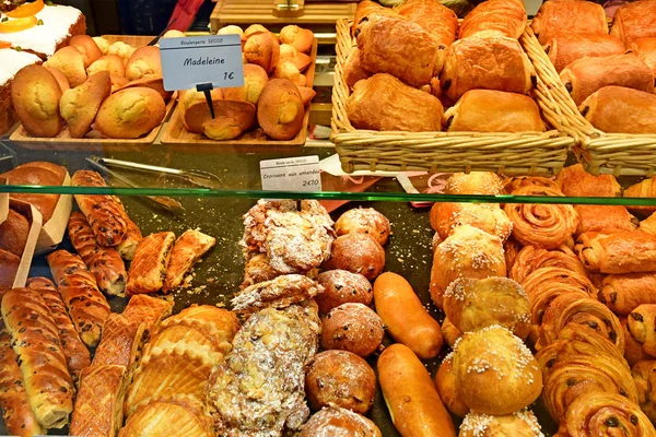 París; Francia - 22 de noviembre de 2019: Rue du Bac — Foto de Stock