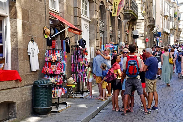 Saint-Malo; Francie-červenec 28 2019: malebné město v létě — Stock fotografie