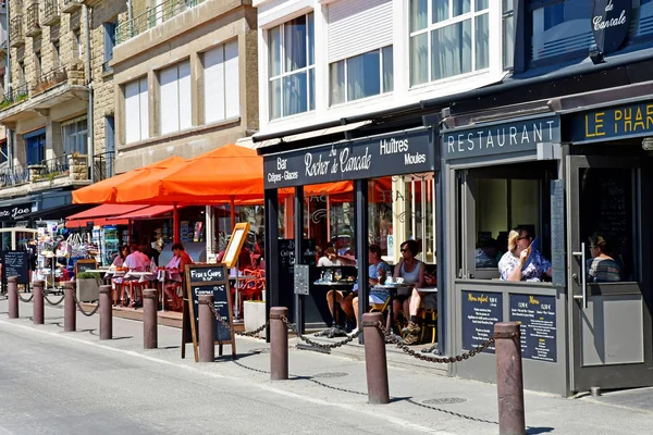 Cancale; France - july 28 2019 : picturesque city in summer — Stock Photo, Image