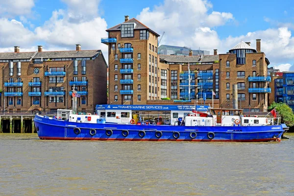 Londen; Engeland - 5 mei 2019: Theems riviercruise — Stockfoto