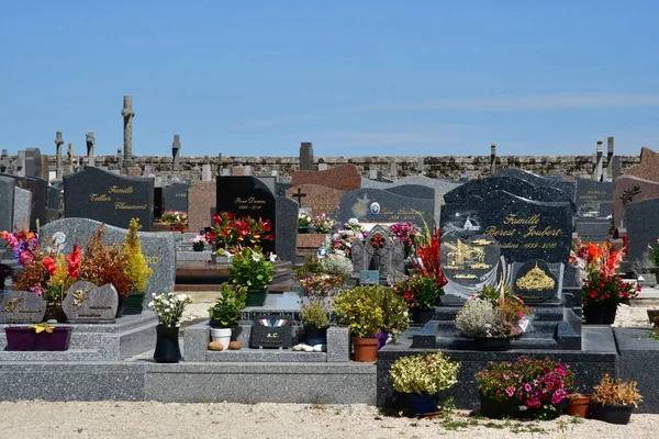 Cherrueix；France - july 28 2019：cemetery — 图库照片