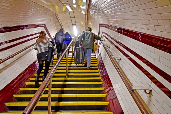 Londres, Inglaterra - 1 de maio de 2019: Estação Belsize Park — Fotografia de Stock