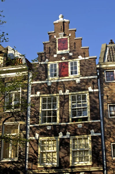Amsterdã, Holanda - novembro 16 2018: cidade pitoresca em w — Fotografia de Stock