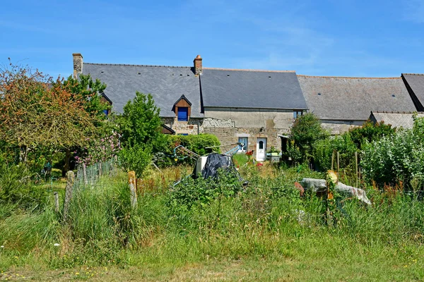 Cherrueix; France - july 28 2019 : picturesque village — Stock Photo, Image