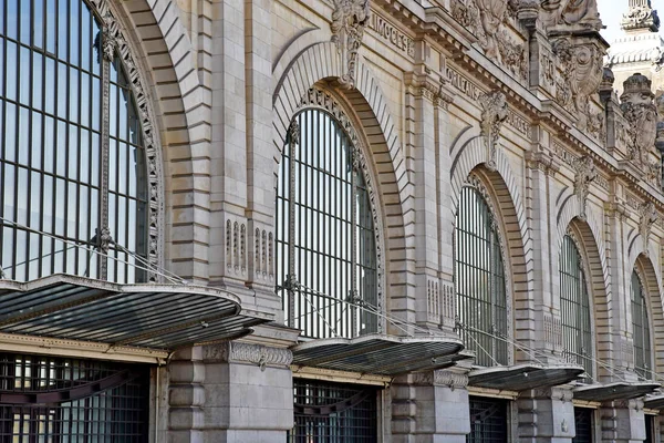 París; Francia - 22 de noviembre de 2019: el museo de Orsay —  Fotos de Stock