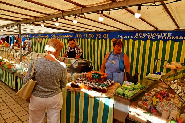 Saint germain en laye; frankreich - 4. august 2019: markt — Stockfoto