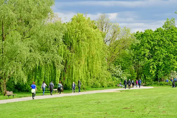 London; Hampstead, England - may 6 2019 : Hampstead district — Stock Photo, Image