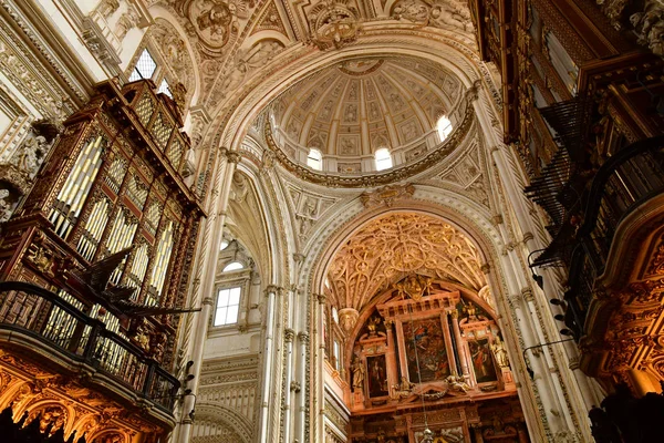 Cordoba; Spagna - 28 agosto 2019: Cattedrale della Moschea — Foto Stock