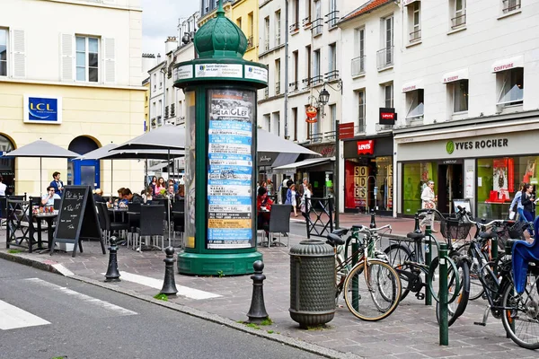 Saint germain en laye; frankreich - 7. august 2019: stadt im sommer — Stockfoto