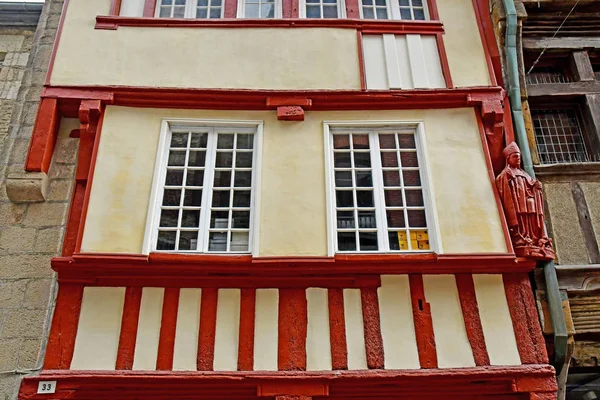 Dinan; France - july 28 2019 : the picturesque city — Stock Photo, Image