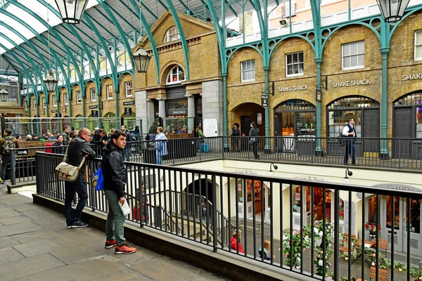 London, England -  may 3 2019 : Covent Garden district — Stock Photo, Image