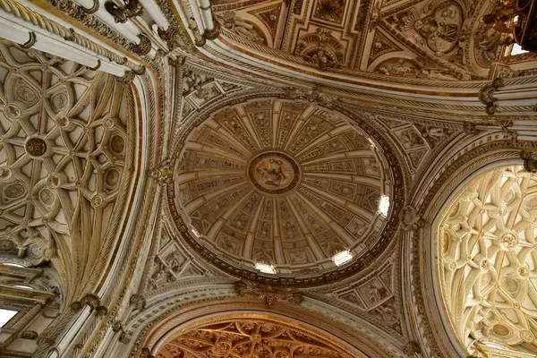 Córdoba; Espanha - 28 de agosto de 2019: Catedral da Mesquita — Fotografia de Stock