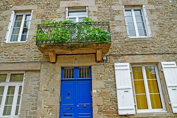 Dinan; france - 28. Juli 2019: die malerische Stadt — Stockfoto