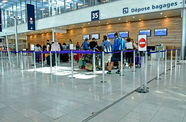 Orly; Franciaország - augusztus 22 2019: Paris Orly repülőtér — Stock Fotó