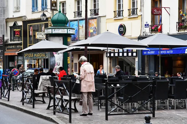 Saint Germain en Laye; France - august 7 2019 : city in summer — Stock Photo, Image