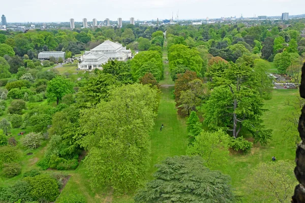 Londen; Kew, Engeland - 5 mei 2019: de Kew Gardens — Stockfoto