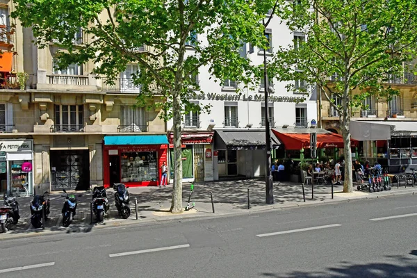 París; Francia - 22 de agosto de 2019: Montparnasse —  Fotos de Stock