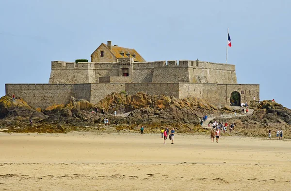 Сен-Мало; Франция - 28 июля 2019 года: Национальный форт — стоковое фото