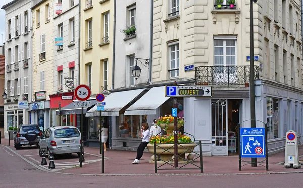 Saint germain en laye; frankreich - 7. august 2019: stadt im sommer — Stockfoto