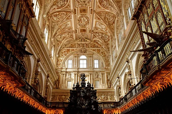 Córdoba; Espanha - 28 de agosto de 2019: Catedral da Mesquita — Fotografia de Stock