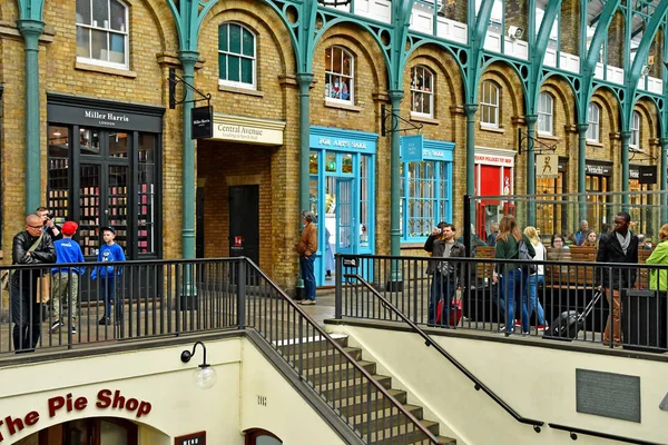 London, England -  may 3 2019 : Covent Garden district — Stock Photo, Image