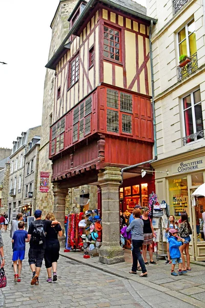 Dinan Francia Julio 2019 Tienda Ciudad Vieja — Foto de Stock