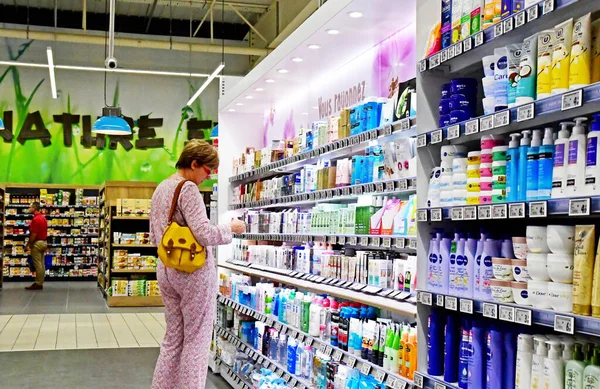 Plouer Sur Rance Frankreich Juli 2019 Schönheitsprodukt Supermarkt — Stockfoto