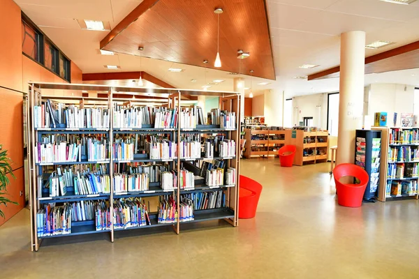 Les Mureaux Frankreich Mai 2019 Die Multimedia Bibliothek — Stockfoto