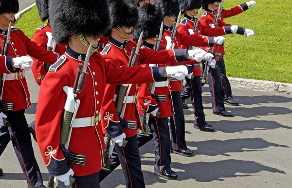 Quebec Canada Juni 2018 Kanadensiska Soldater Parad Citadellet — Stockfoto