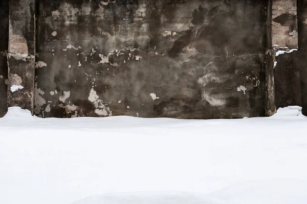 壁と雪 — ストック写真