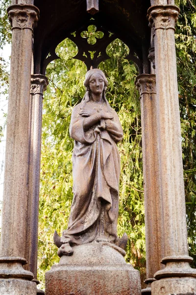 Statua della Vergine Maria — Foto Stock