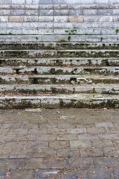 Eski kirli merdiven detay — Stok fotoğraf