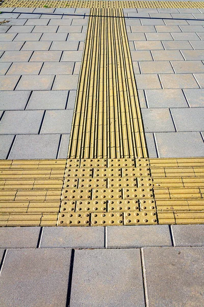 Textured Walkway Blind People Yellow Tactile Paving Visually Impaired Sidewalk — Stock Photo, Image