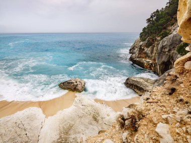 Cala Goloritze, Akdeniz 'in incisi, Sardunya' nın doğu kıyısında.