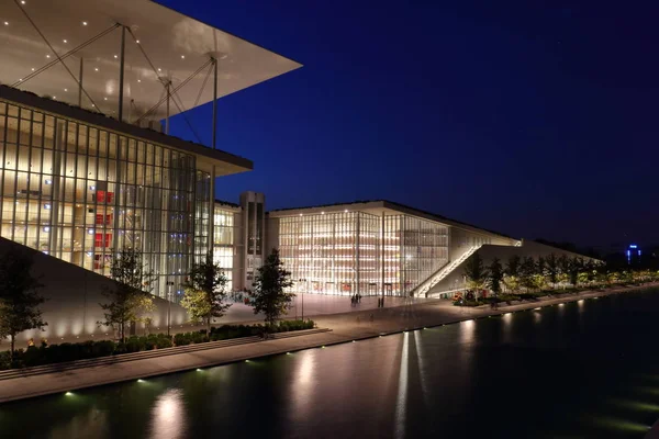 SNFCC vista noturna III, Atenas, Grécia — Fotografia de Stock