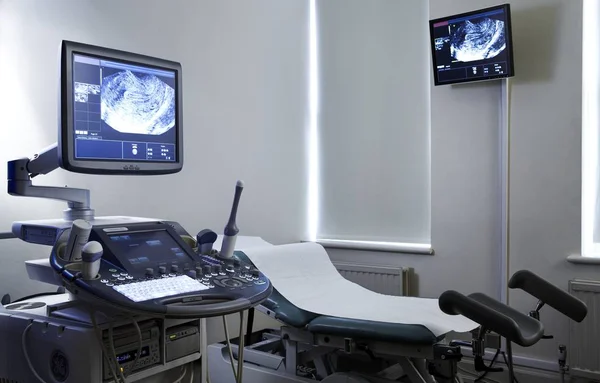 Ultraschallgerät Mit Geräten Klinik — Stockfoto