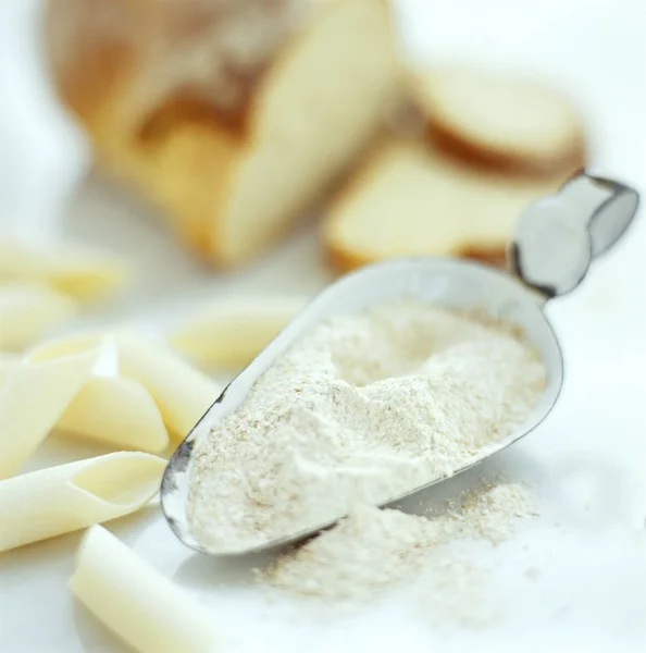 Flour Scoop Wheat Pasta Bread Table Close — Stock Photo, Image