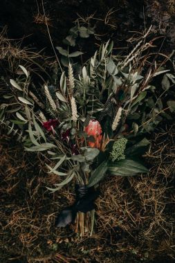 kır çiçekleri buketi tarz gelinler boho