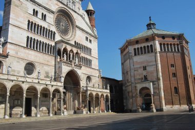Cremona, Italia, citt della Bassa Lombar