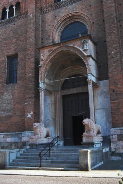 Cremona, Italia, citt della Bassa Lombar