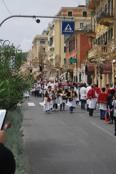 Festa Cittadina Con Processione Fede Cristiana Cattolica Ogni Fratellanza Porta — Foto Stock