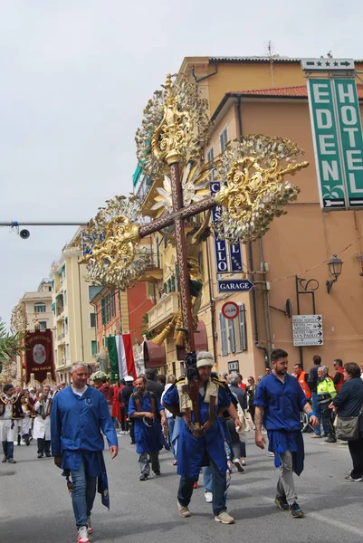 Stad Festival Met Een Optocht Van Katholieke Christelijke Geloof Elke — Stockfoto