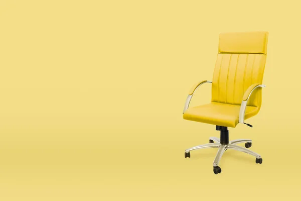 Офісне Крісло Єкт Ізольований Від Жовтого Тла — стокове фото